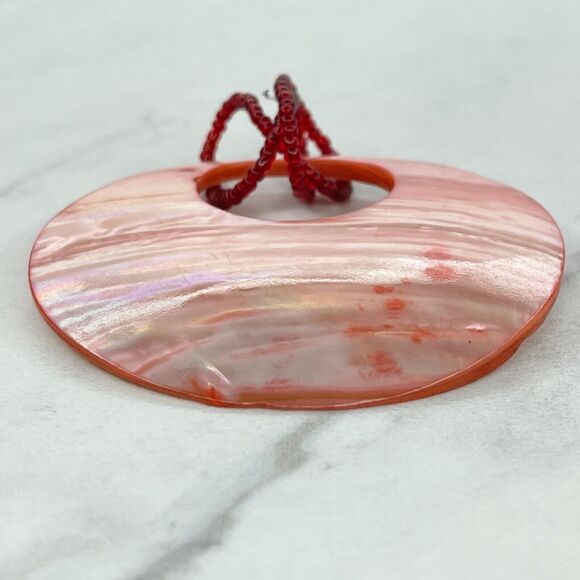 Red Mother of Pearl Shell Round Pendant - Picture 4 of 4